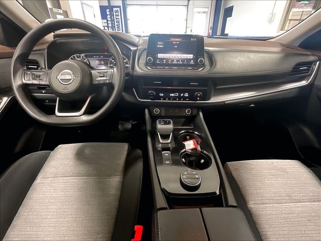 Used 2023 White Nissan SV image 21