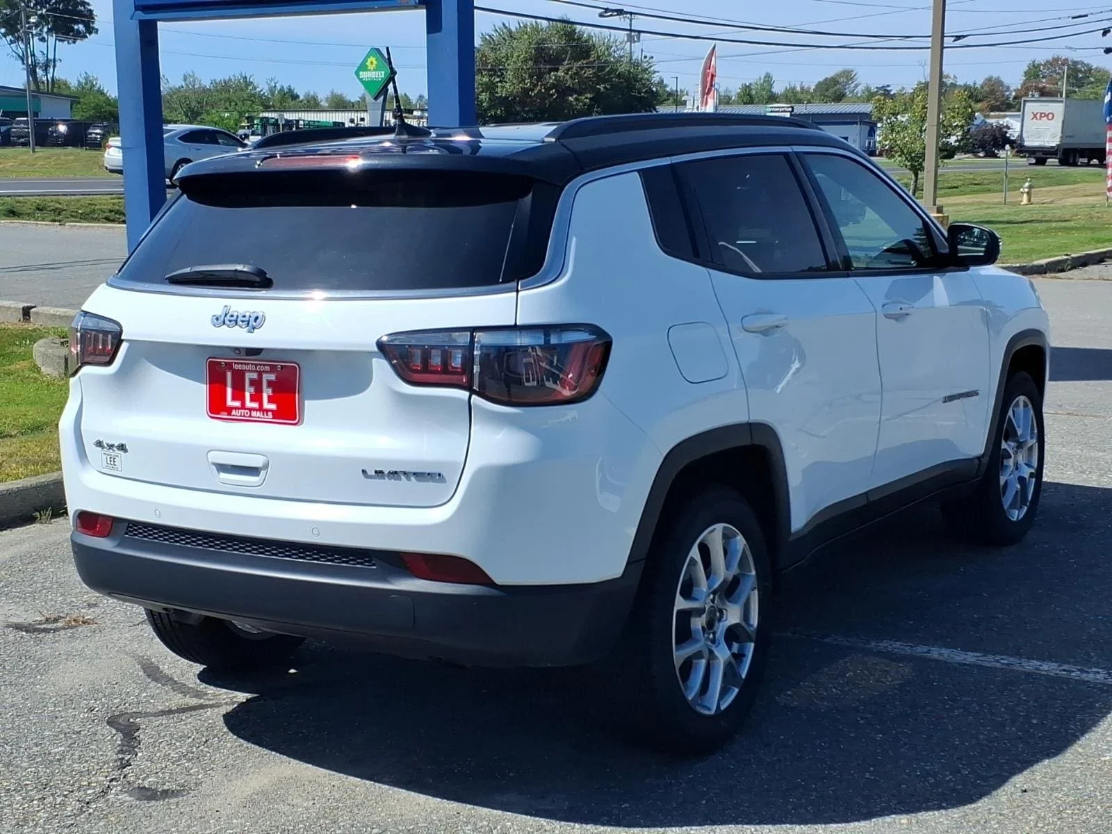 Used 2025 Bright White Clearcoat Jeep Limited image 5