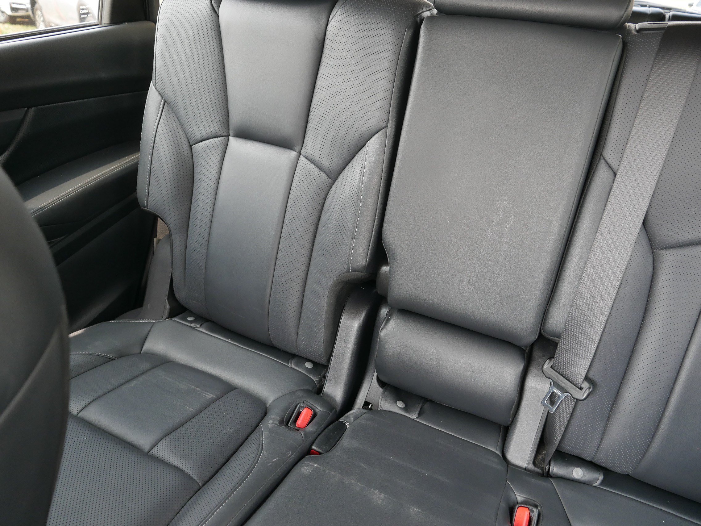 Used 2022 Magnetite Gray Metallic Subaru Limited image 12