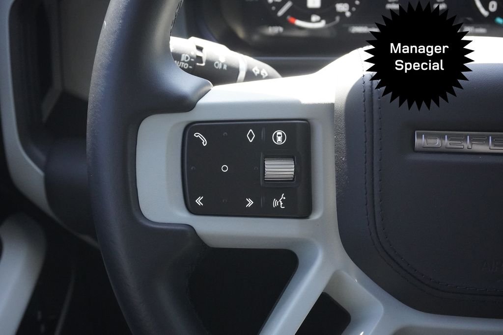 Used 2024 Silver Land Rover V8 image 12