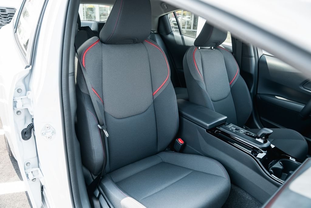 New 2026 Wind Chill Pearl Toyota SE image 28