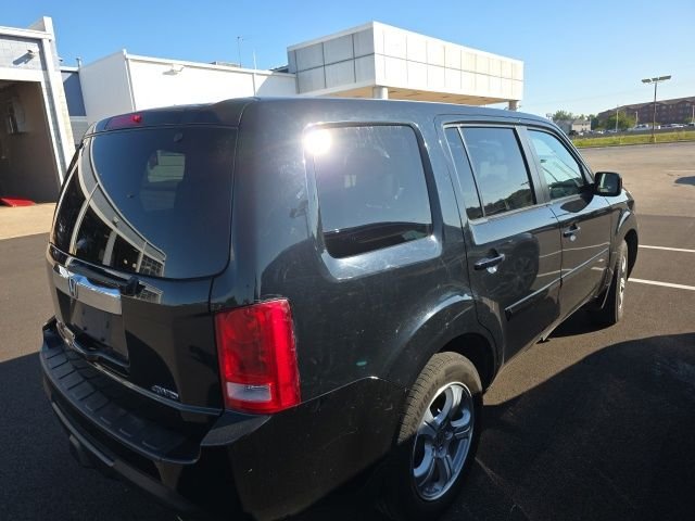 Used 2014 Crystal Black Pearl Honda EX-L image 5