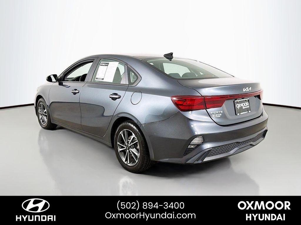 Used 2023 Gravity Gray Kia LXS image 5