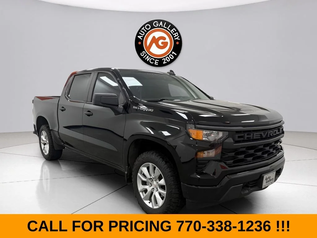Used 2023 Black Chevrolet Custom image 1