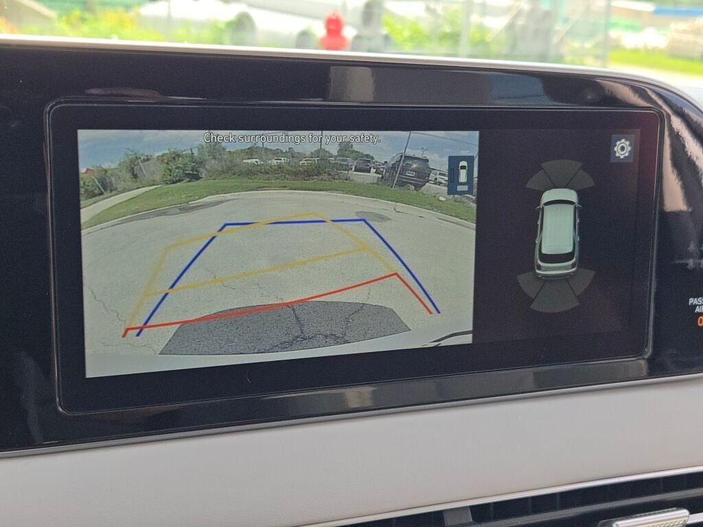 Used 2021 White Hyundai SEL image 28
