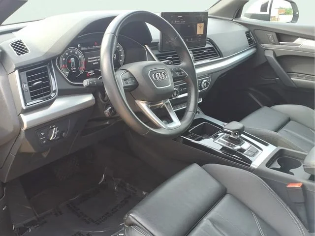 Used 2025  Audi S line Premium image 8
