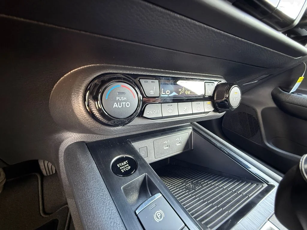 New 2027 Black Nissan SV image 23