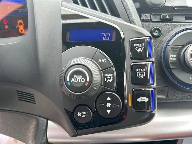 Used 2015  Honda Base image 36