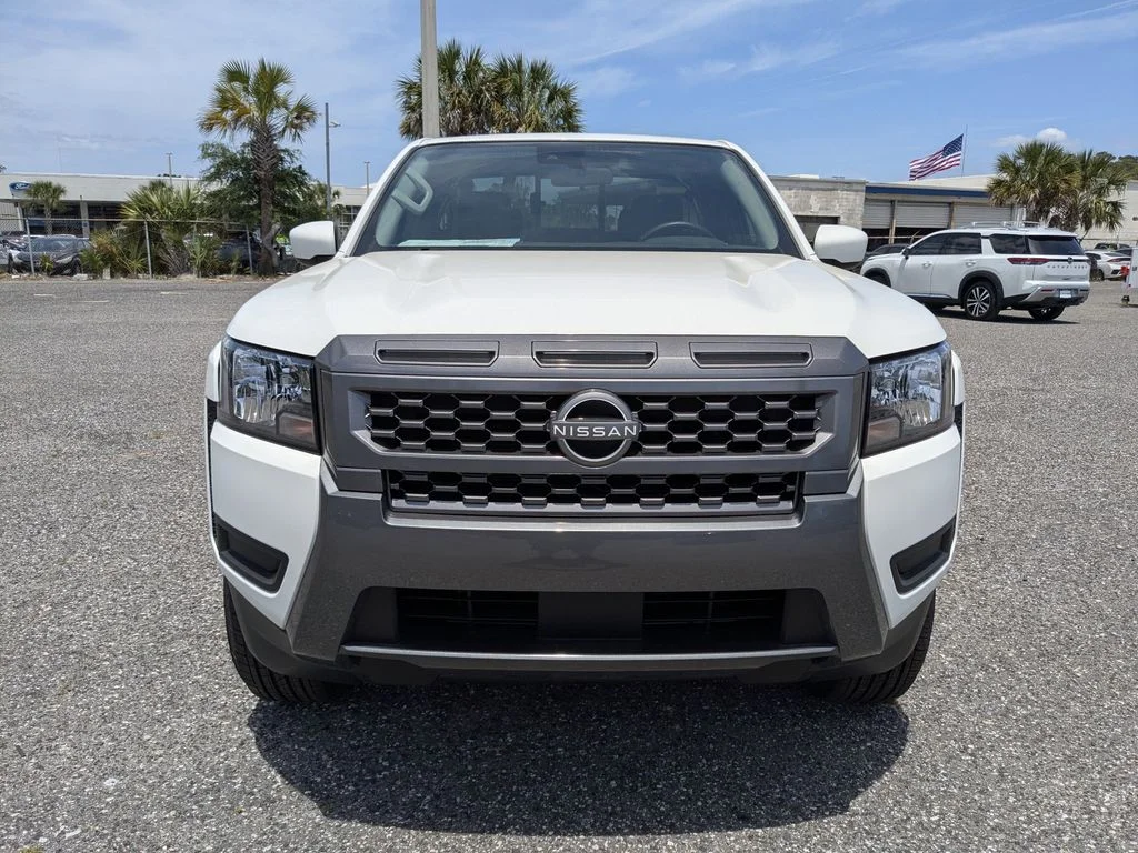2025 Nissan Frontier SV - Photo 9