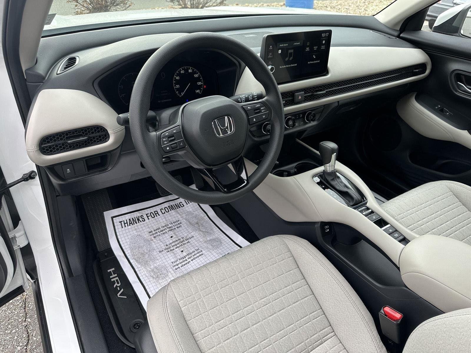 2026 Honda HR-V LX - Photo 9