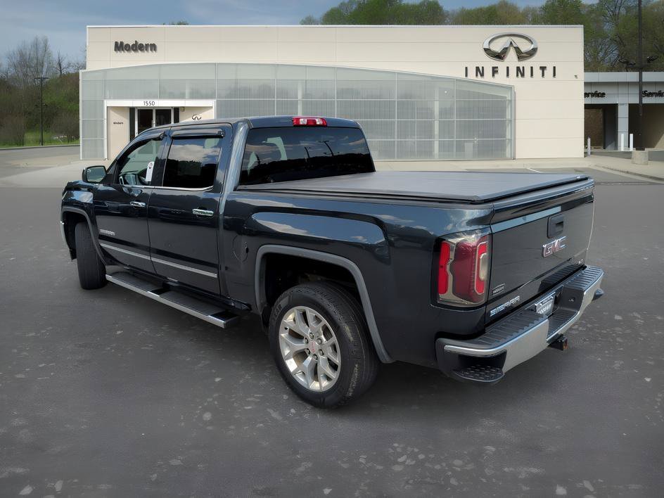 Used 2018 Dark Slate Metallic GMC SLT image 5