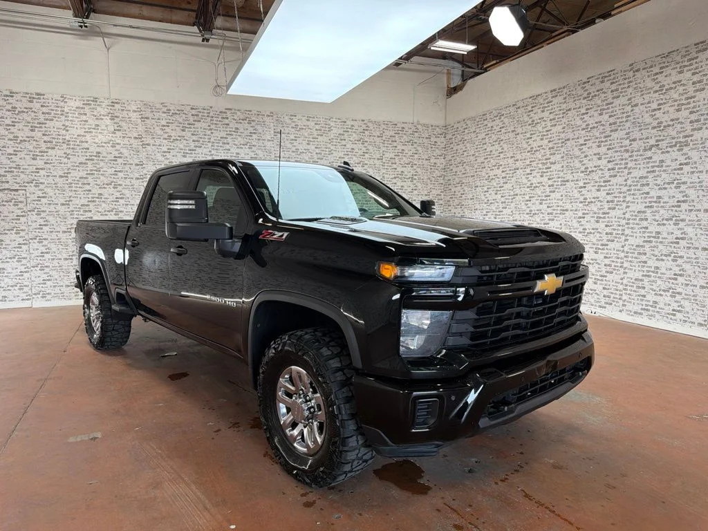 Used 2025 Black Chevrolet Custom image 1