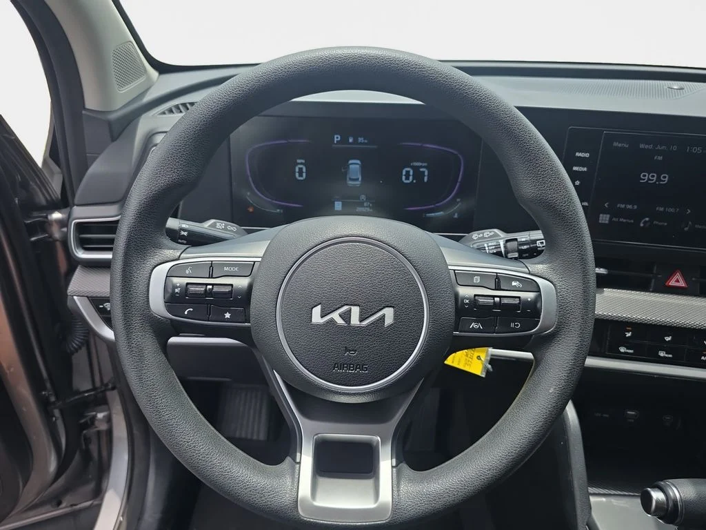 2025 Kia Sportage LX - Photo 13