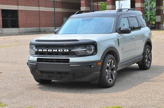 Used 2021 Green Ford Outer Banks image 7
