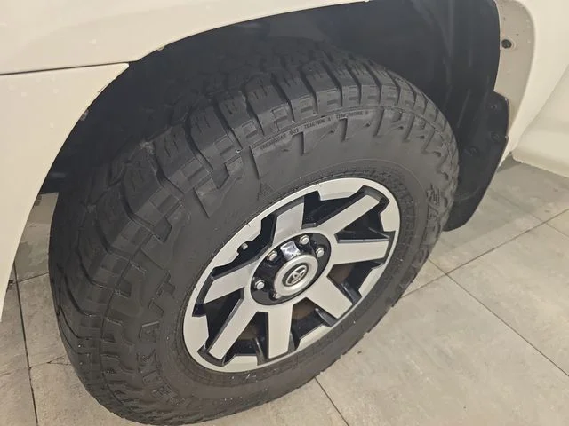 Used 2017 Super White Toyota TRD Off-Road Premium image 38