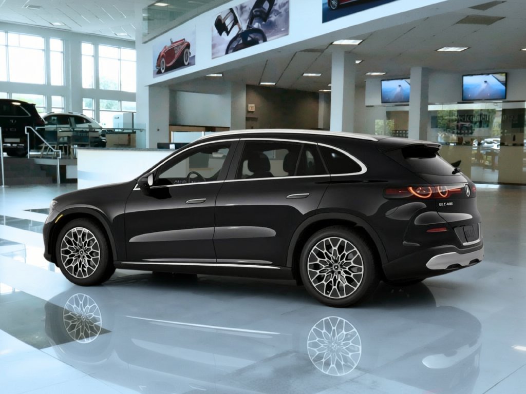 New 2027 Black Mercedes-Benz GLC 400 image 30