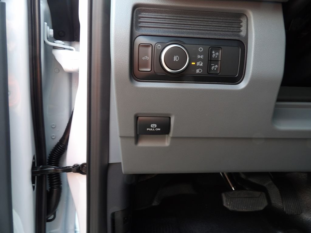 New 2026 Oxford White Ford F-250® XL image 11