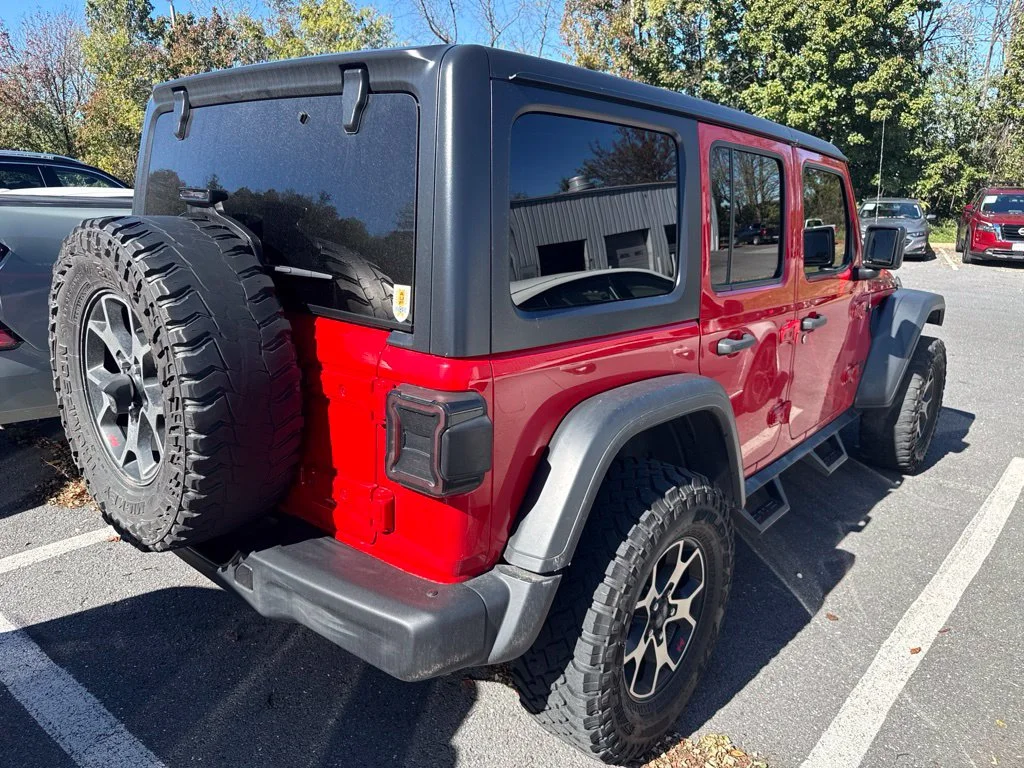 Used 2021 Red Jeep Unlimited Rubicon image 4