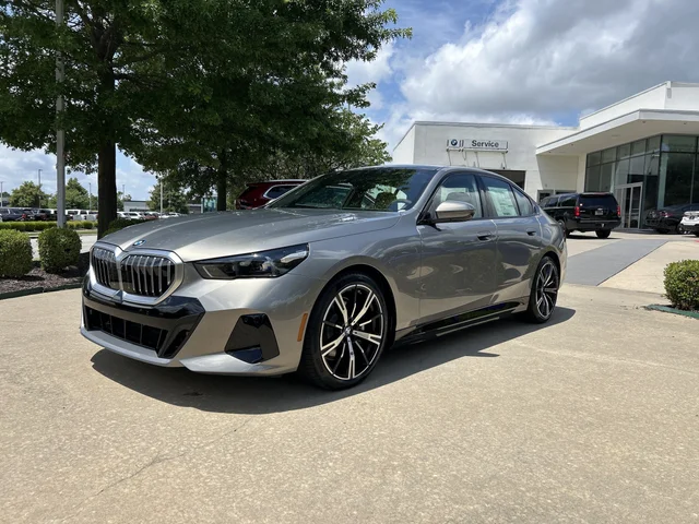 2026 BMW 5 Series 550e xDrive