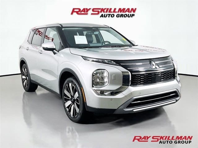 2025 Mitsubishi Outlander SE S-AWC's photo