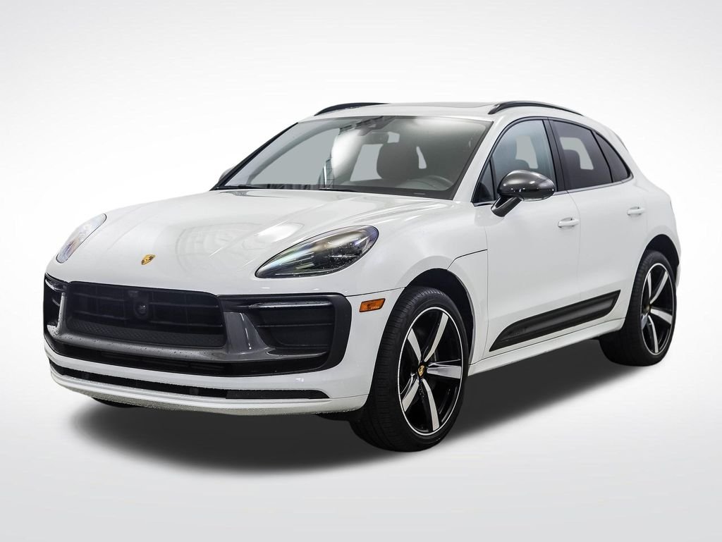 2023 Porsche Macan T's photo