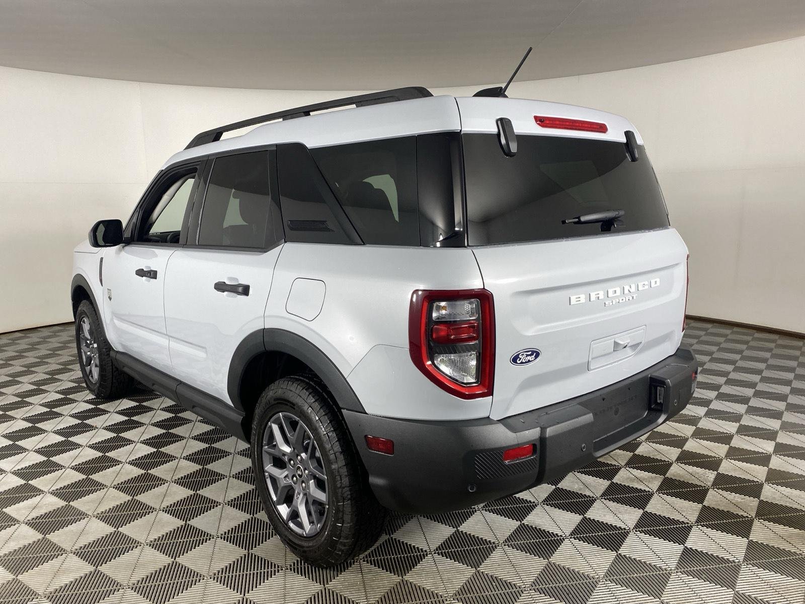 Used 2026 Space White Ford Big Bend image 5
