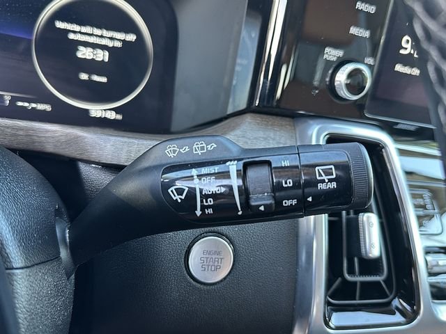 Used 2023 White Kia X-Line SX Prestige image 31