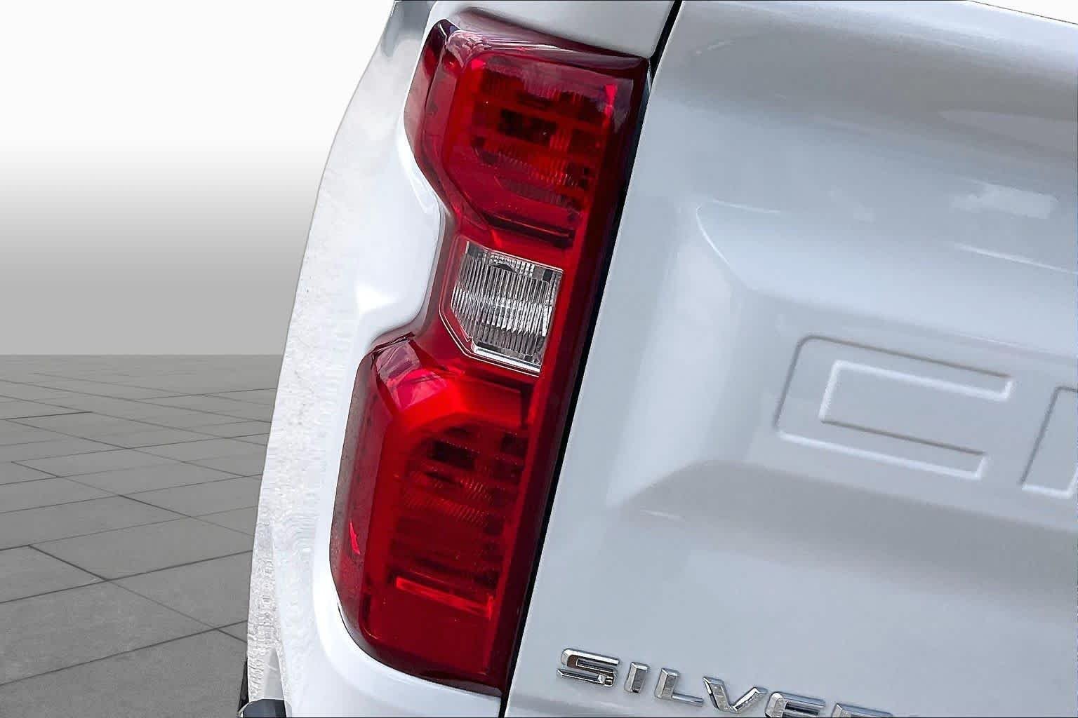 2026 Chevrolet Silverado 1500 LT - Photo 14