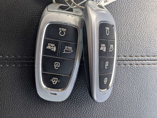Used 2024 Black Hyundai SEL image 34