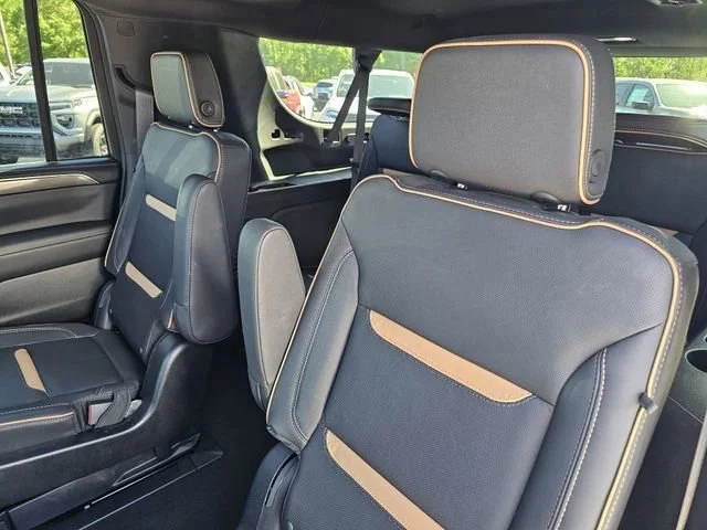 Used 2023 Summit White GMC AT4 image 36
