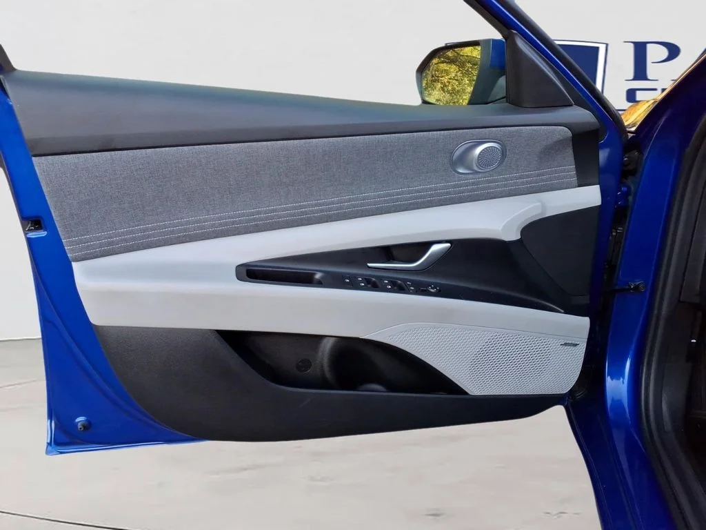 Used 2025 Blue Hyundai Limited image 20