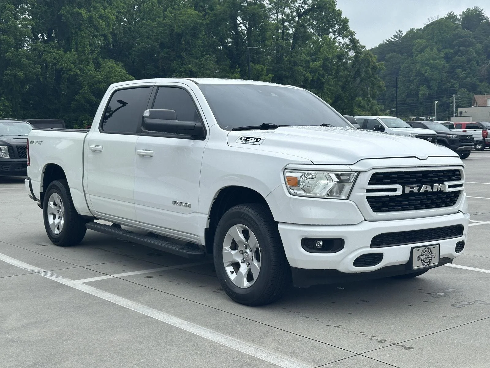 2023 RAM 1500 Big Horn/Lone Star 4x4 Crew Cab 5'7's photo