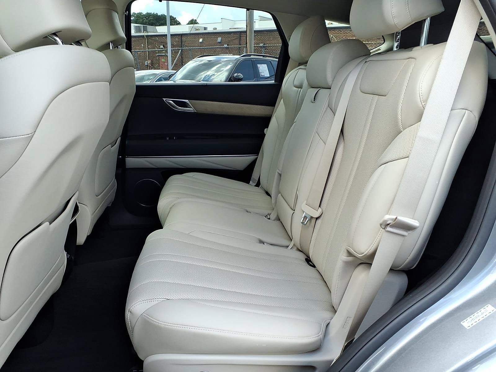 Used 2024 Savile Silver Genesis 2.5T image 18