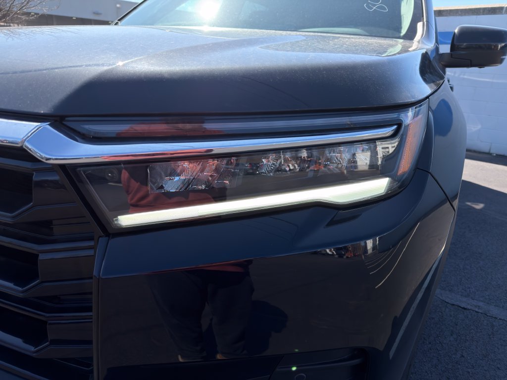 Used 2026 Crystal Black Pearl Honda Touring image 9