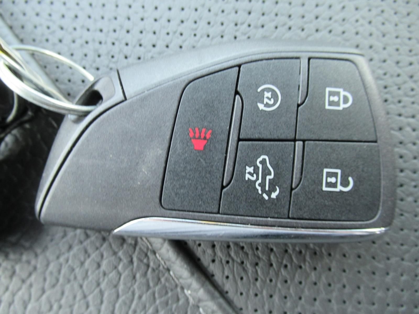 Used 2026  GMC Denali image 34