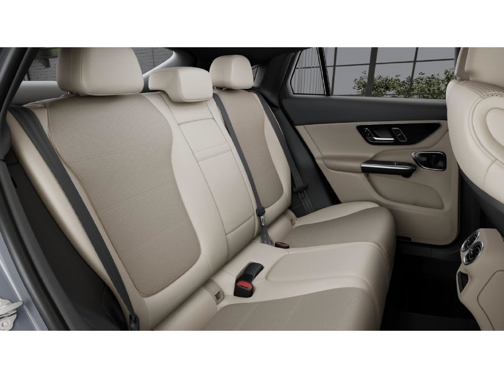 New 2027 MANUFAKTUR Alpine Grey Mercedes-Benz GLC 300 Coupe 4MATIC® image 5