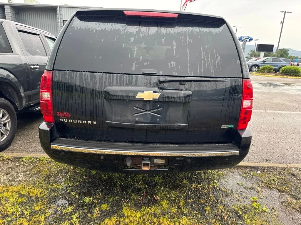 Used 2011 Black Chevrolet LTZ image 18
