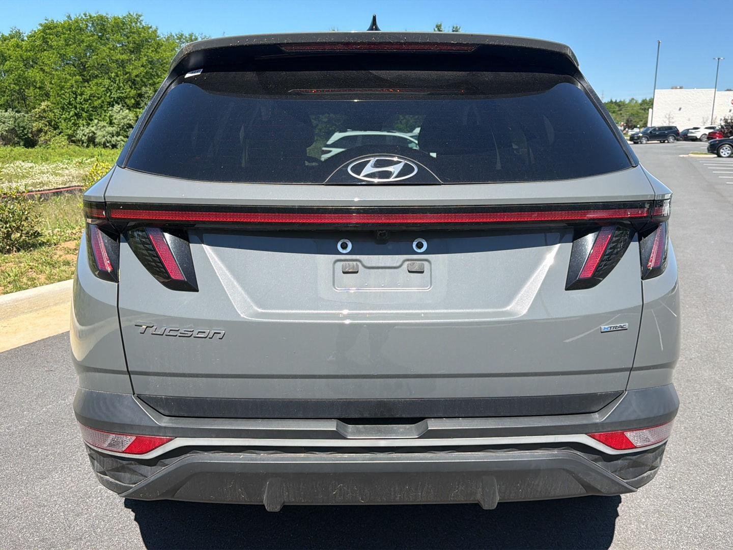 Used 2024 Hampton Gray Hyundai SEL image 2