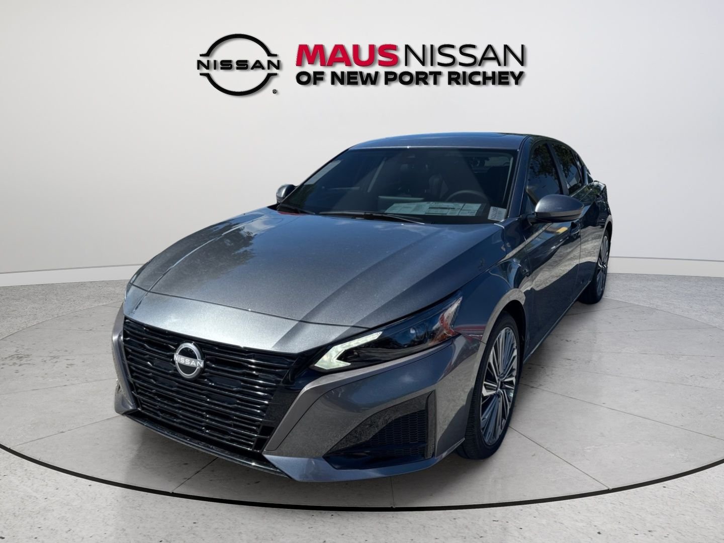 New 2026 Gray Nissan 2.5 SV image 4