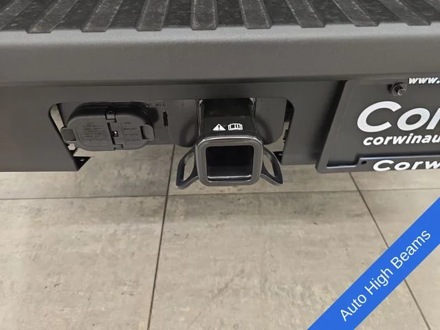 New 2026 Shadow Black Ford XLT image 18