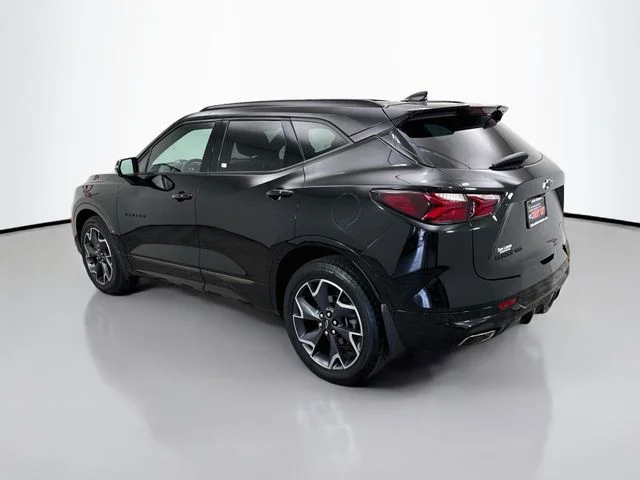 Used 2022 Black Chevrolet RS image 5