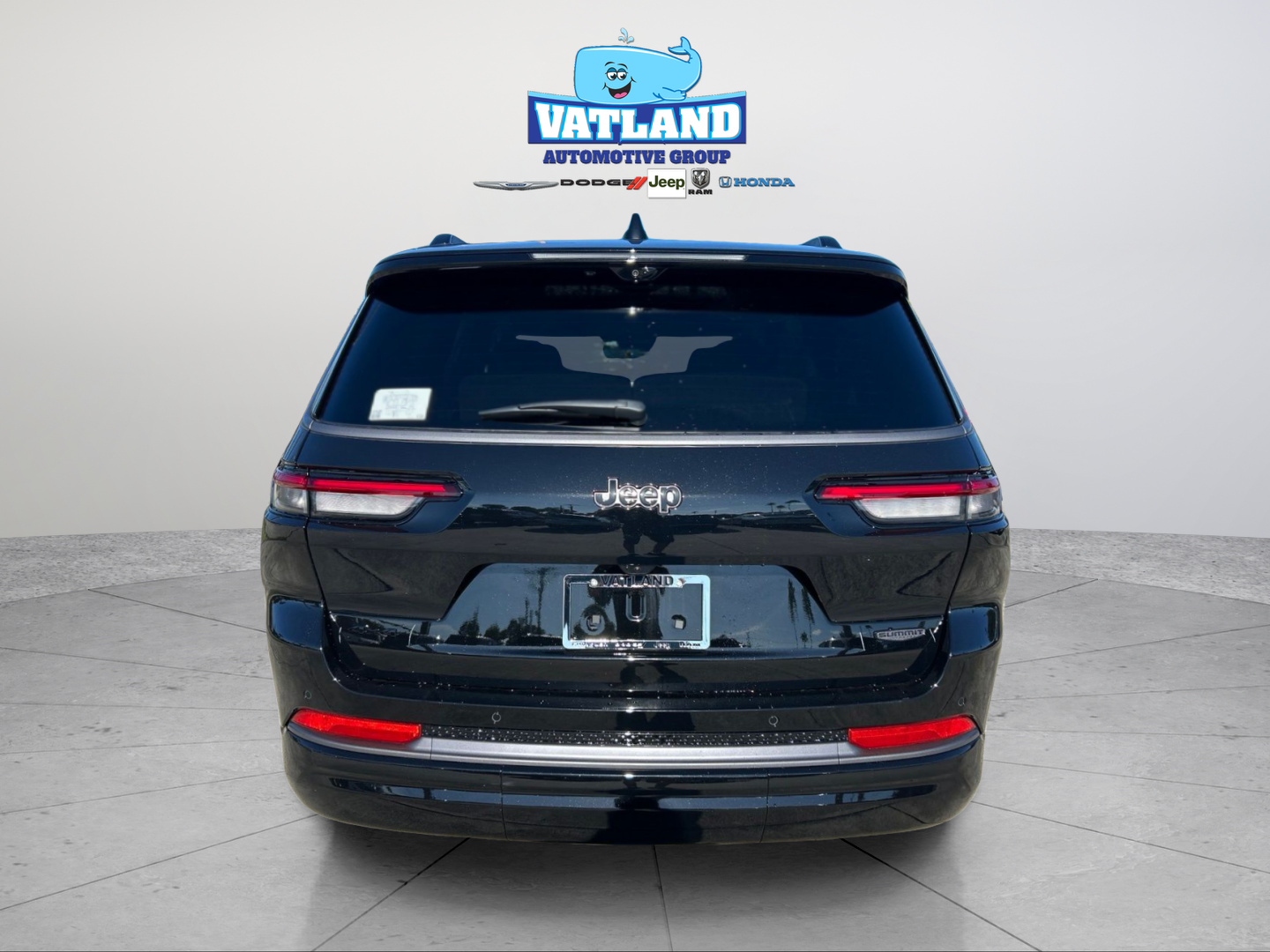 New 2026 Diamond Black Crystal Pearl-Coat Exterior Paint Jeep Summit image 4