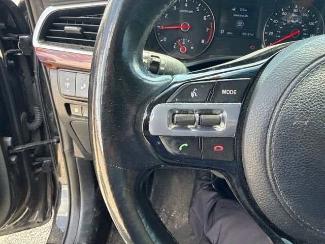 Used 2017 Black Kia Premium image 30