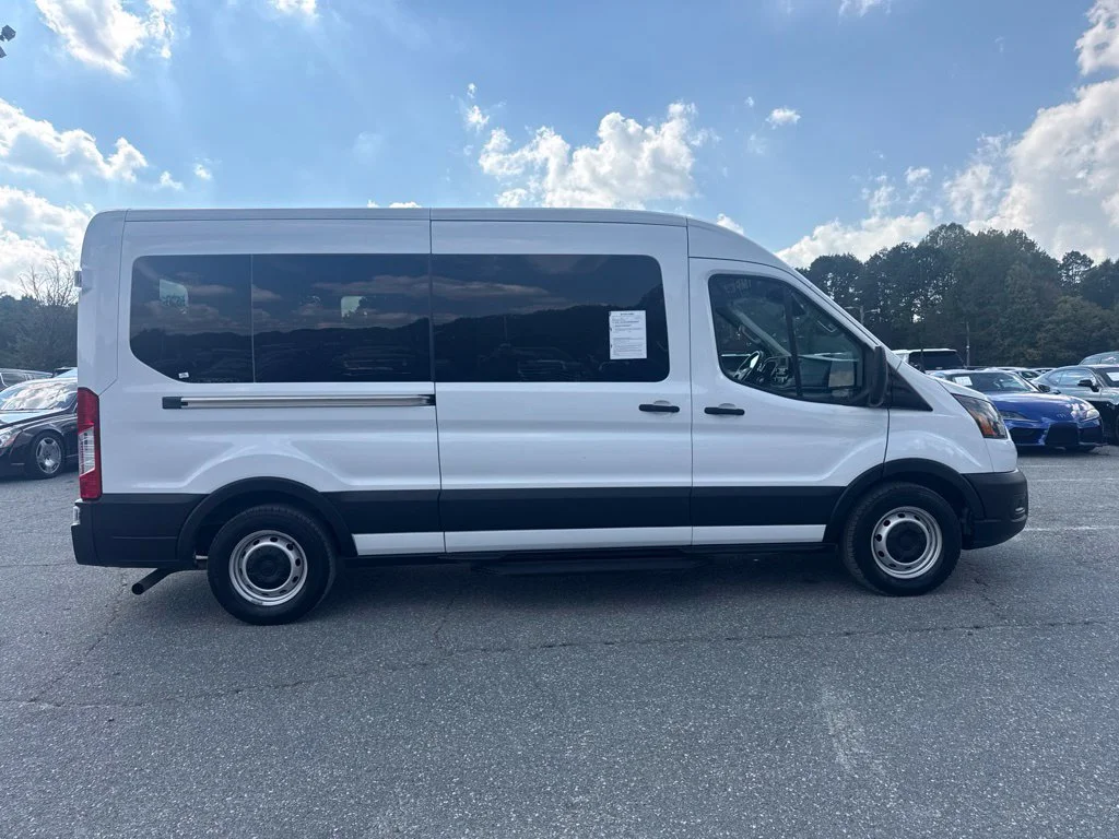 Used 2023 White Ford XL image 6