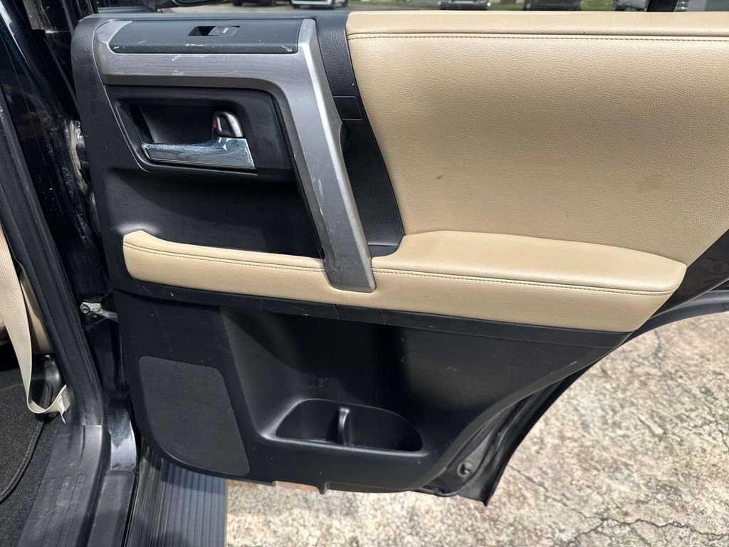 Used 2016 Black Toyota SR5 image 28