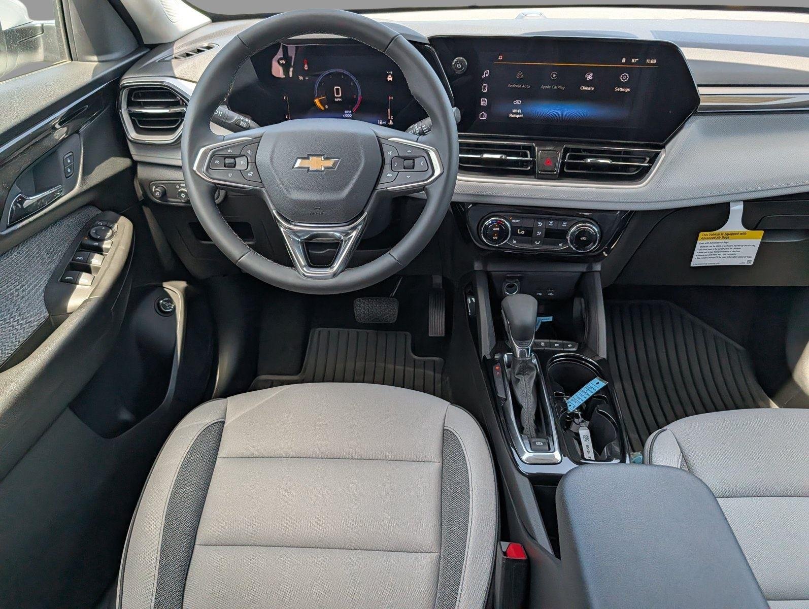 New 2026 Summit White Chevrolet LT image 28
