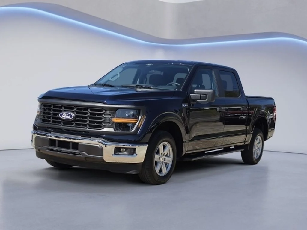 Certified Used 2025 Antimatter Blue Metallic Ford XL image 6