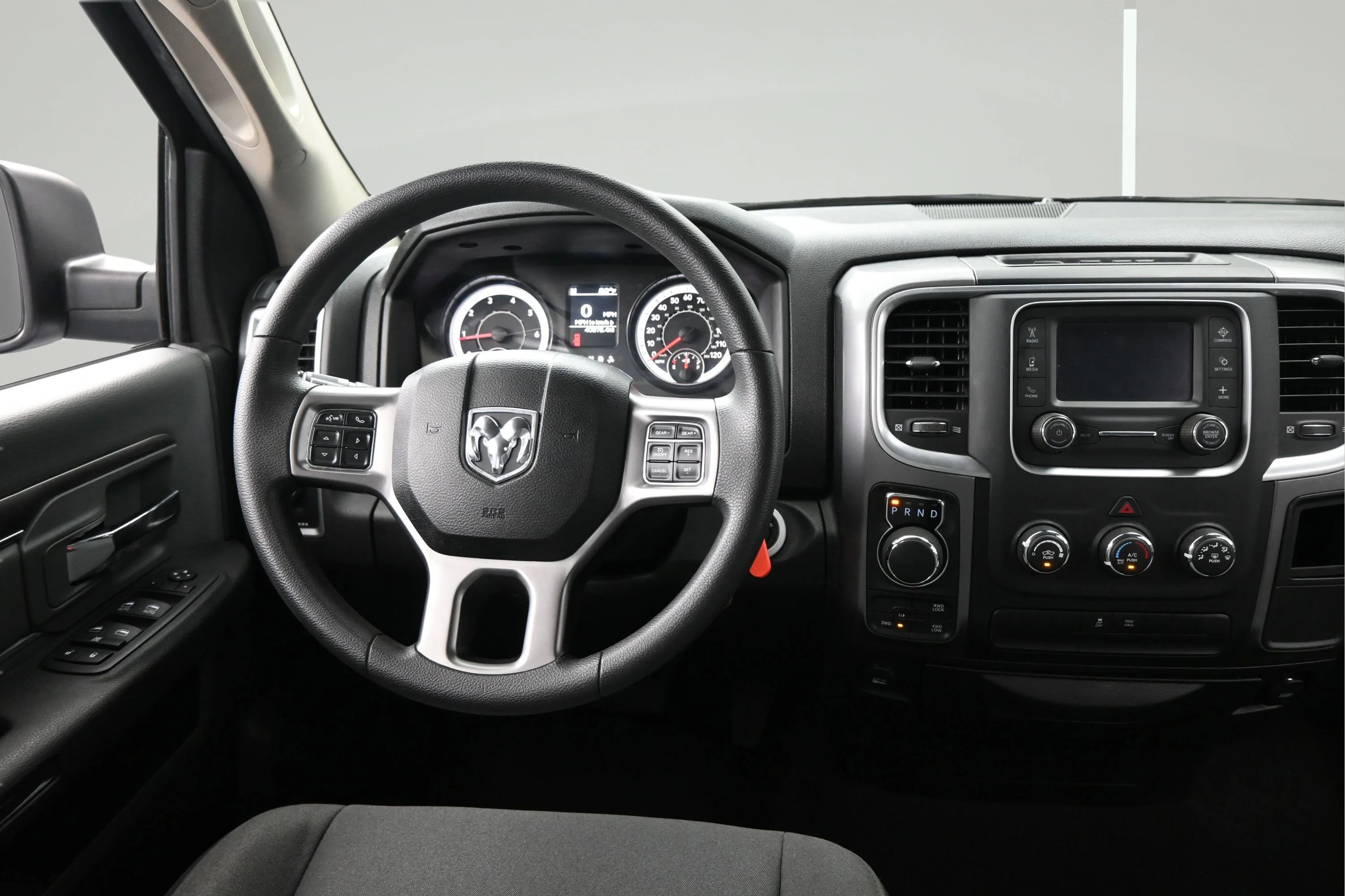 2024 RAM Ram 1500 Classic SLT - Photo 12