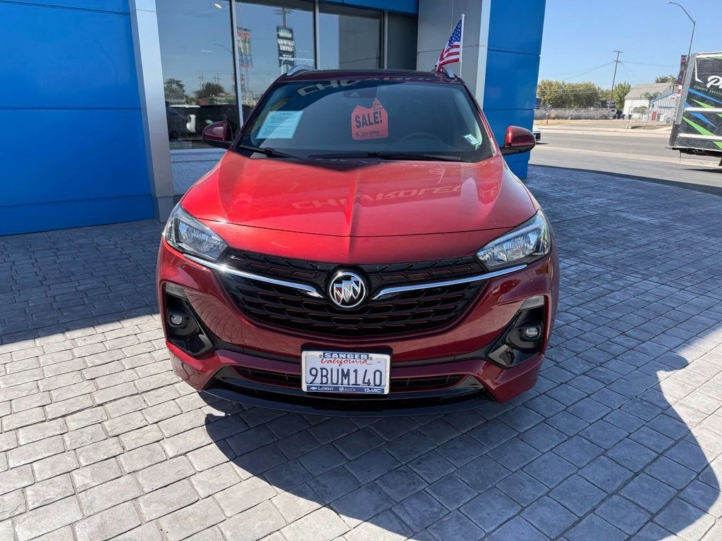 Used 2022 CINNABAR METALLIC Buick Select image 3