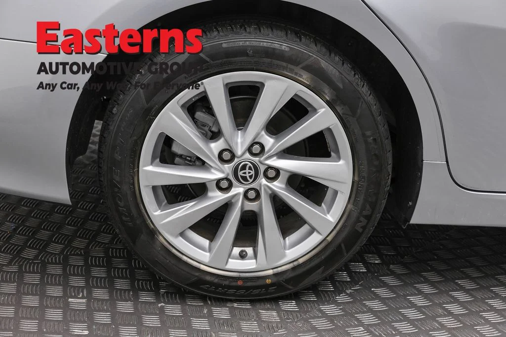 Used 2023 Silver Toyota LE image 30